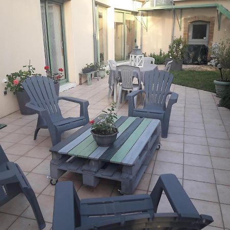 Chambre D'Hote Avec Piscine Couverte Coulaines Екстер'єр фото